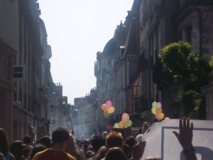 Jeudi 17 mai 2018, des associations se mobilisent à Tours pour la Journée mondiale de lutte contre l'homophobie et la transphobie.