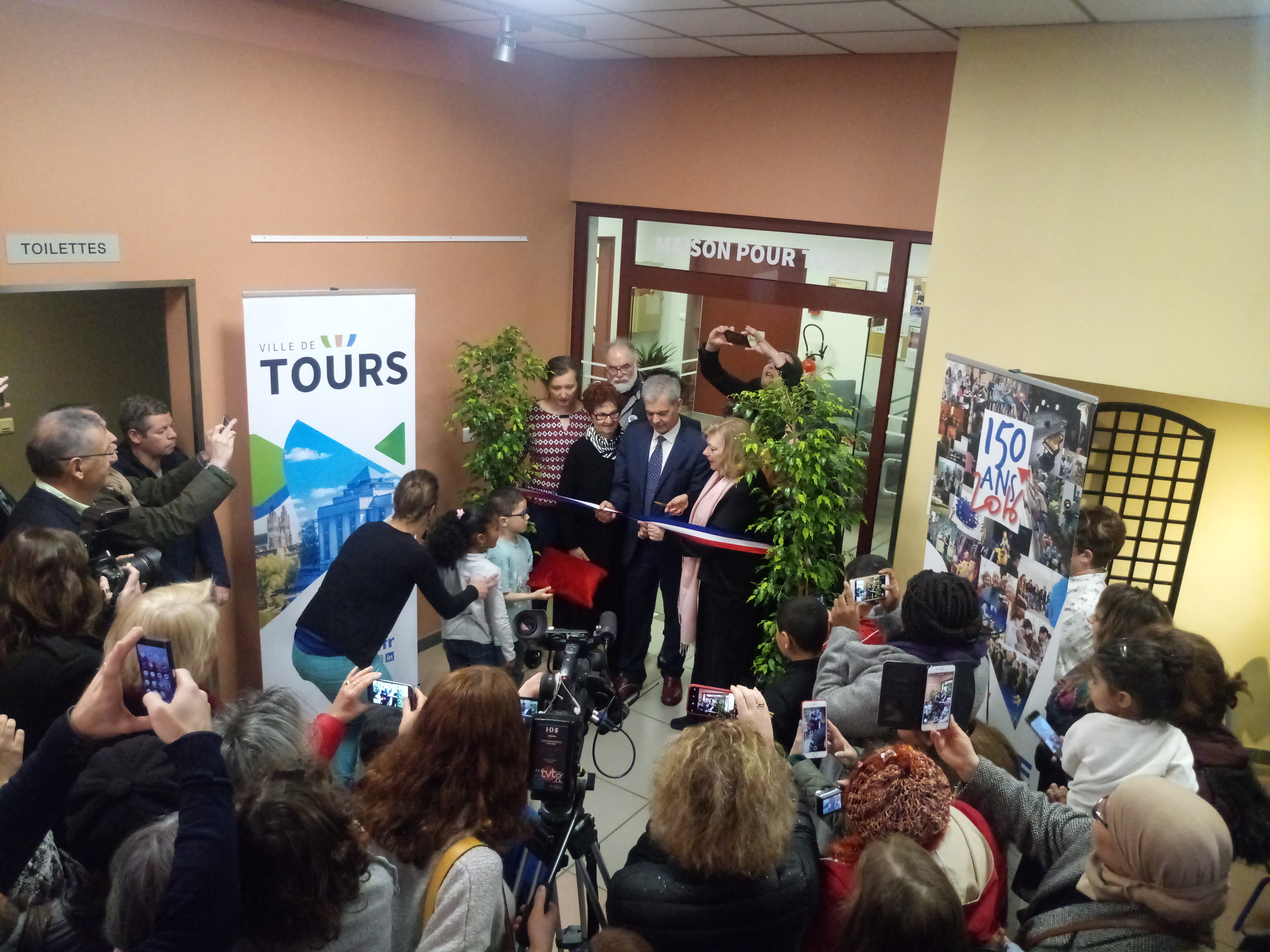 Inauguration du Centre Social des Fontaines LA MAISON POUR TOUS