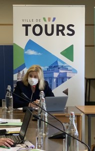 Cathy MÜNSCH-MASSET 1ère Adjointe Déléguée aux Solidarités