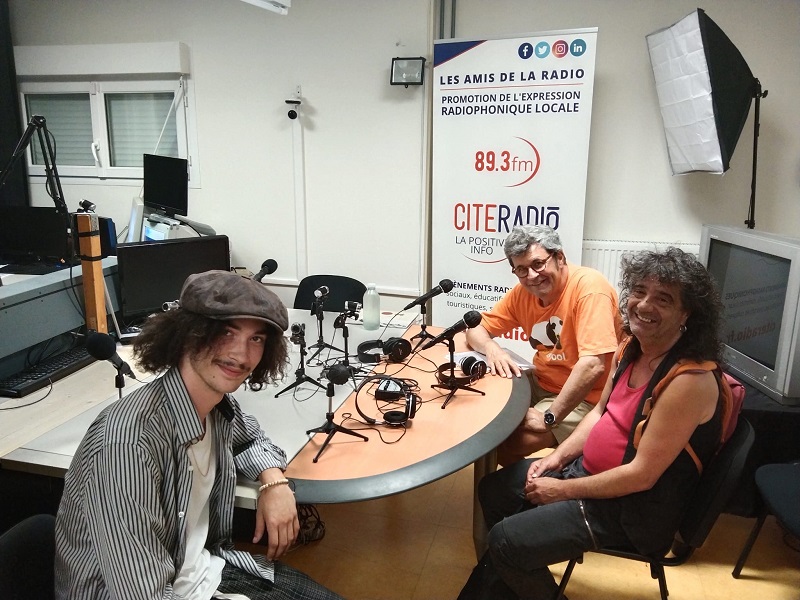 De gauche à droite : Arthur Plantefève, Didier Fontaine et Jean-Philippe Teixeira - Studios de CITERADIO - Crédits photo : Arthur Plantefève - 11 septembre 2023