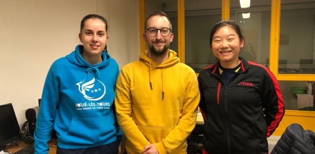 Nolwenn Fort (gauche), Benjamin Ferré (centre), He Li (droite), Club de Tennis de table de Joué-lès-Tours - crédits photo : Soline Desnot