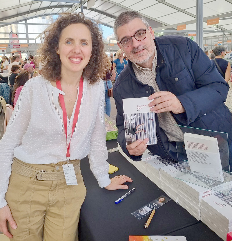 Photo avec Cécile Tlili - Salon du Livre du Mans - Crédits photo : Guillaume Colombat - 7 octobre 2023