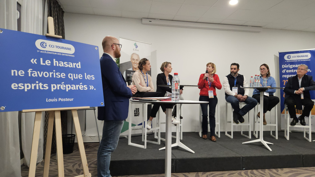 Lucas CHOPIN, Valérie MADON, Stéphanie DE FRANSSU, Maud AUBOUT, Benjamin BARATAUD, Mario GROHANDO-NEVEU, Michel CHABANNE (crédit-photo Ligaya MORLAND)