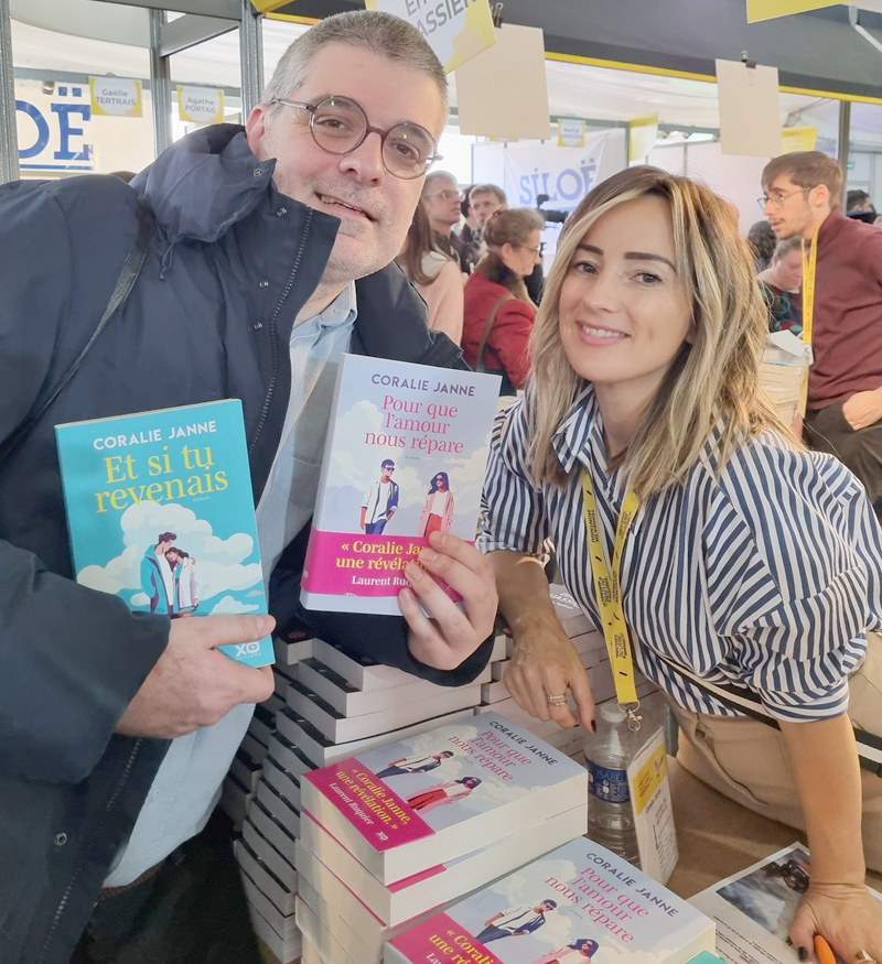 Photo avec Coralie Janne - Printemps du Livre de Montaigu - Crédits photo : Guillaume Colombat - 29 mars 2025