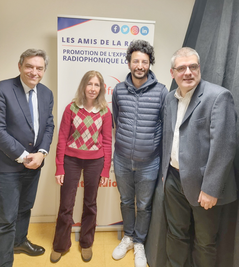 Photo avec Daniel Labaronne, Véronique Moisson et Mohamed Alaoui - Studios de CITERADIO - Crédits photo : Guillaume Colombat - 28 mars 2025