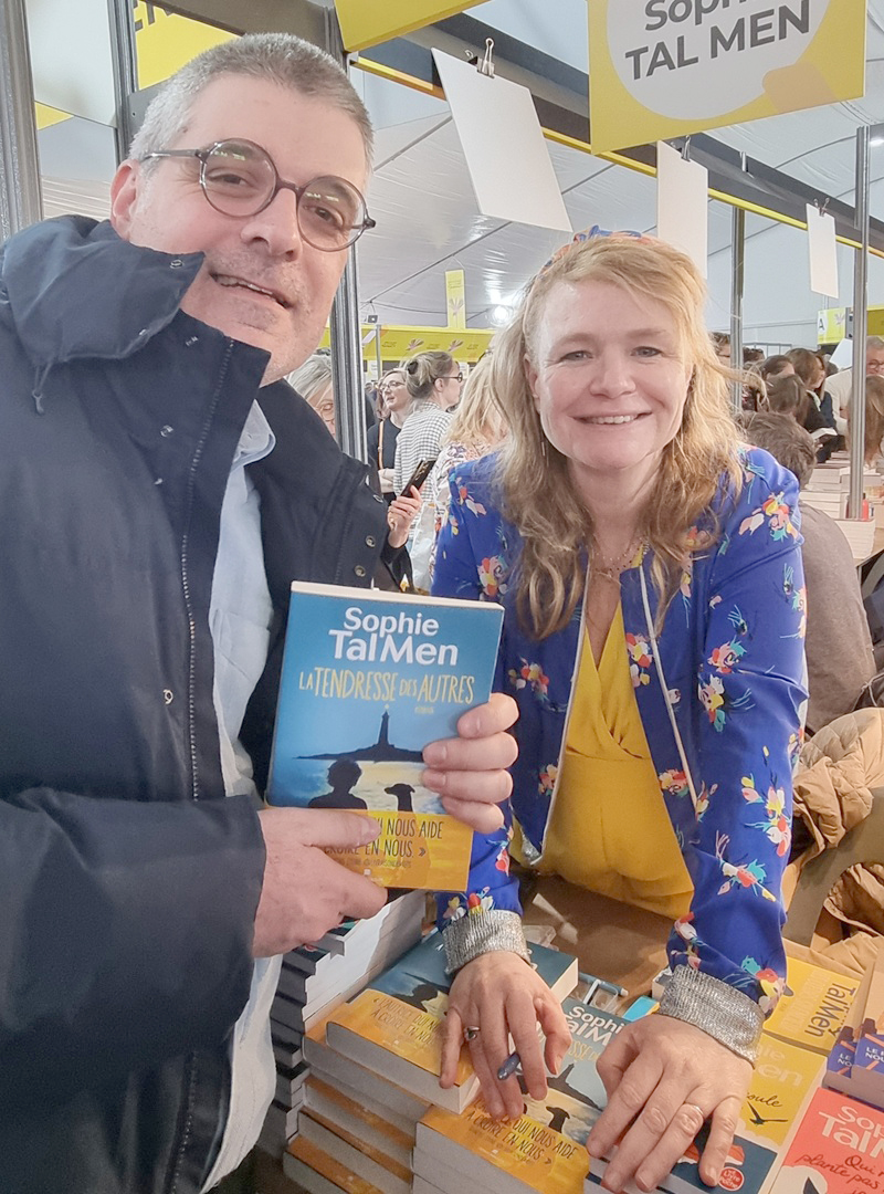 Photo avec Sophie Tal Men - Printemps du Livre de Montaigu - Crédits photo : Guillaume Colombat - 29 mars 2025