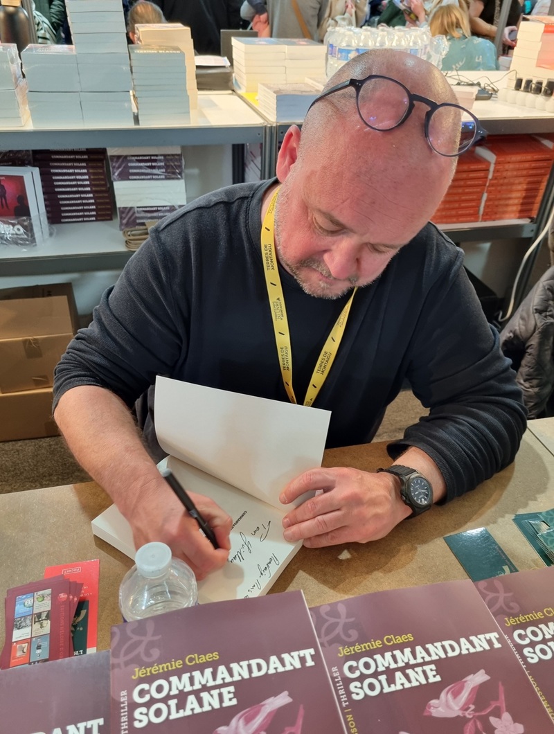 Jérémie Claes en dédicace - Printemps du Livre de Montaigu - Crédits photo : Guillaume Colombat - 29 mars 2025